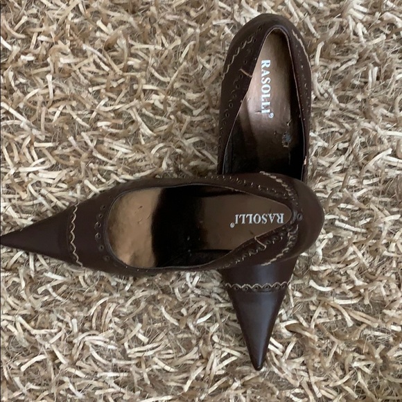 Heels - Picture 3 of 4